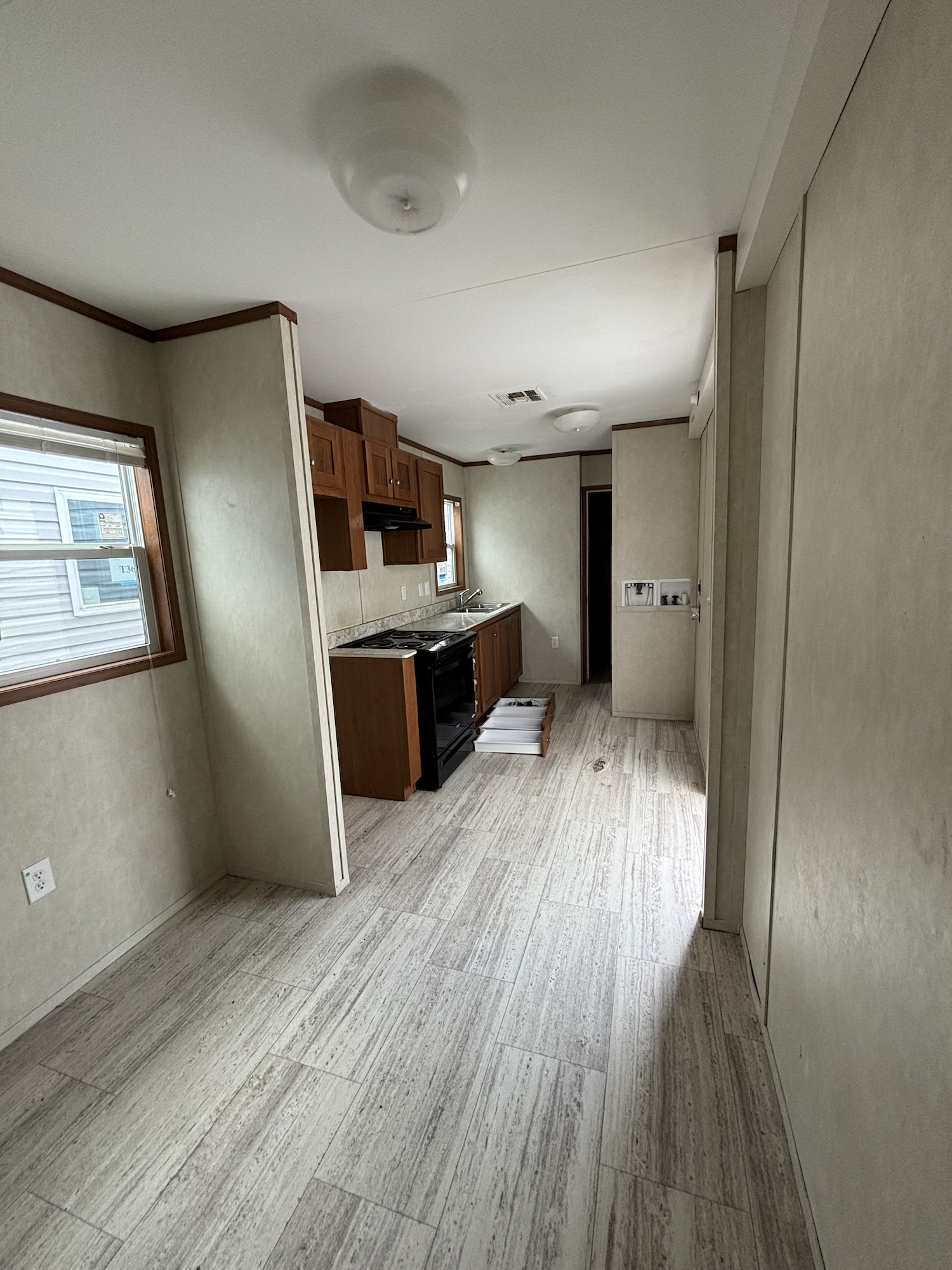 8 x 52 1 Bed 1 Bath Used Home