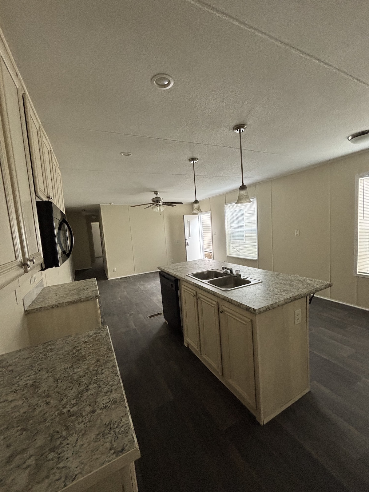 16 x 72 3 Bed 2 Bath Used Home